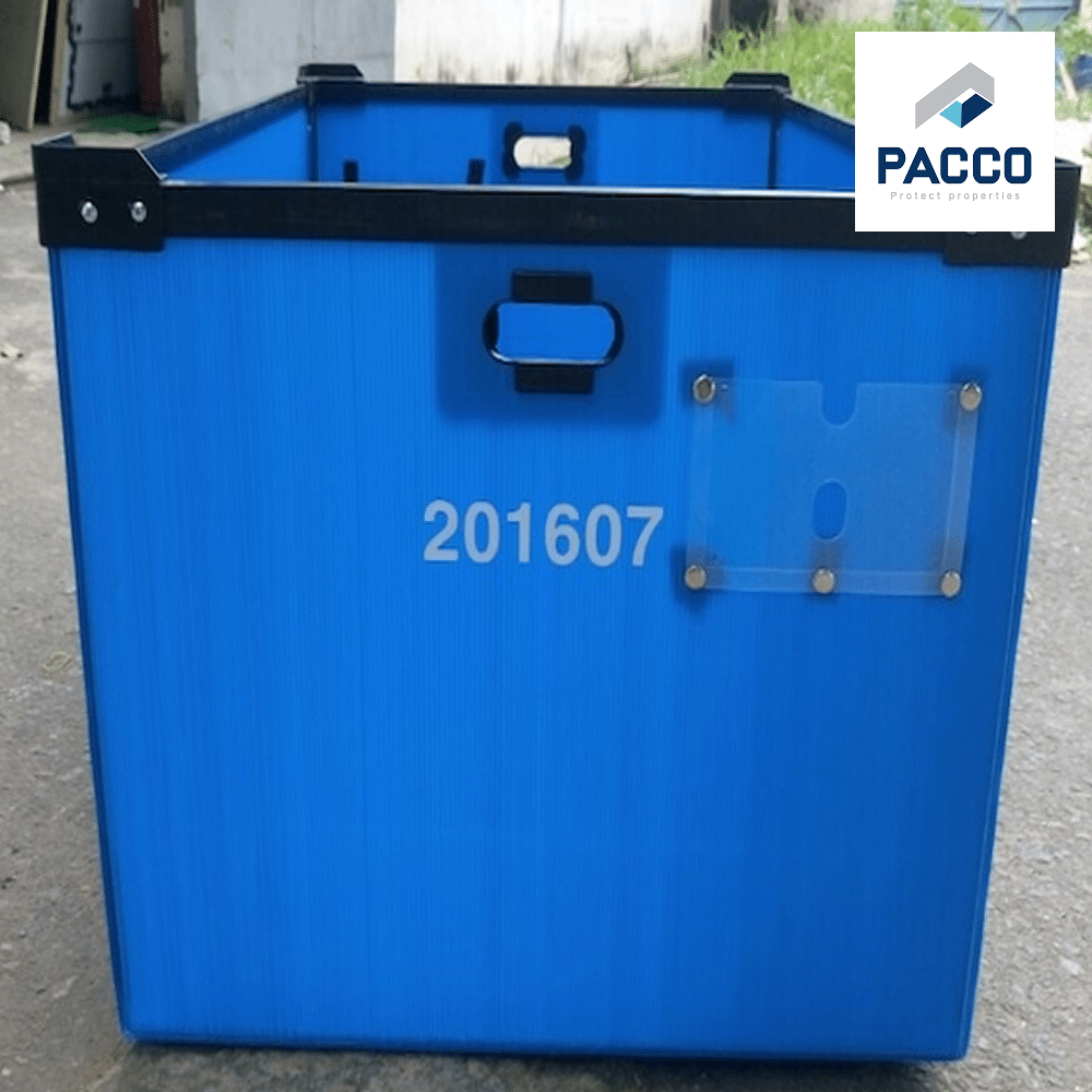 Nhẹ, gọn, dễ dàng thao tác chính là ưu điểm lớn của loại hộp nhựa này
